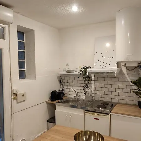 : Grand Cosy Avec Cour Privative